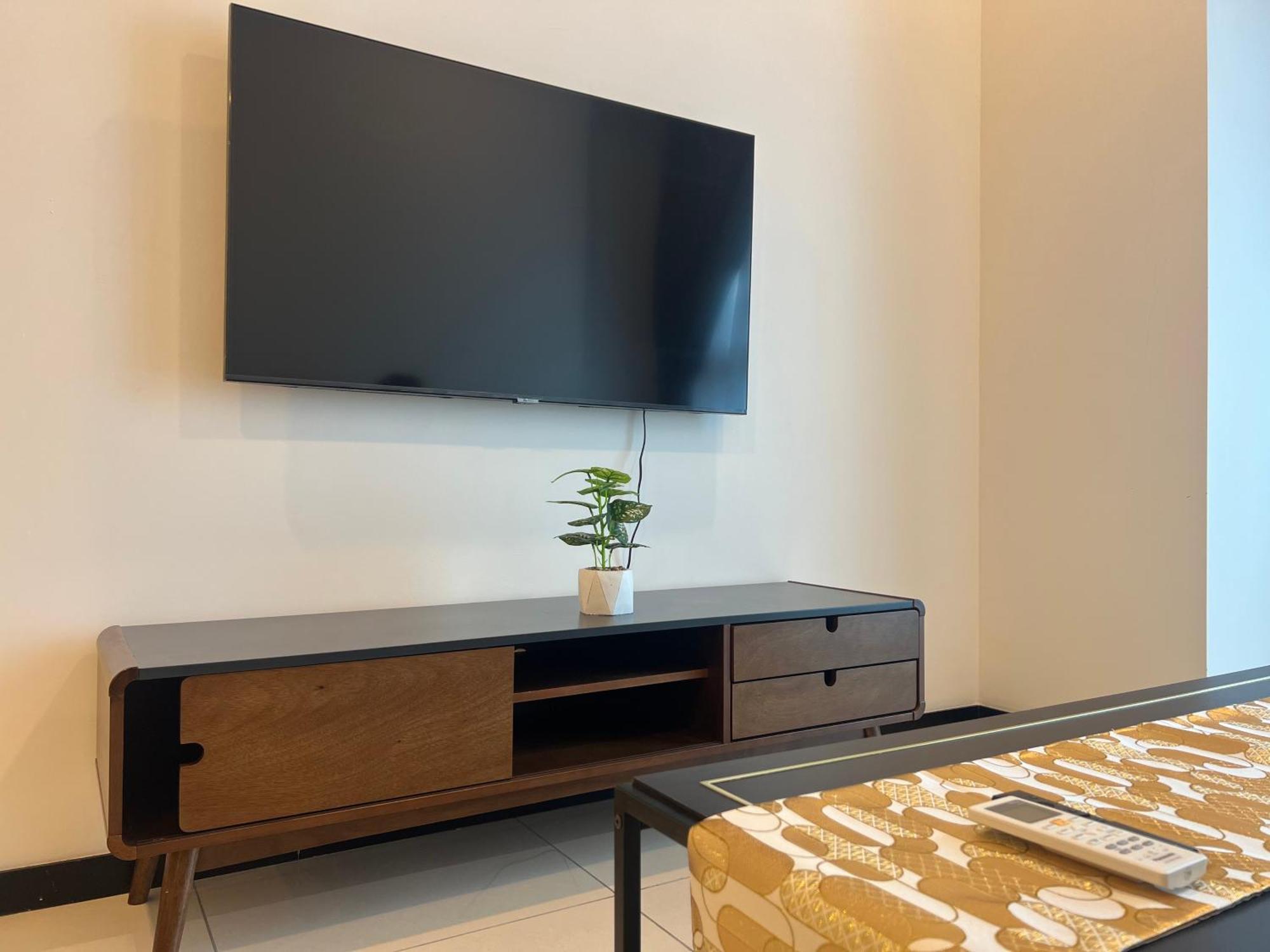 Opus Residences 1 Bedroom Apartment *